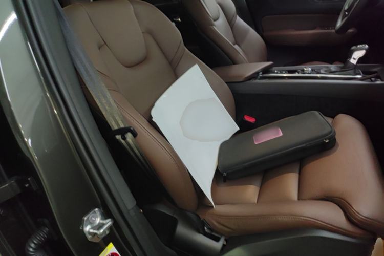 Used Volvo XC60 2021 T5 4x4 Smart Luxury Edition Right Front Seat