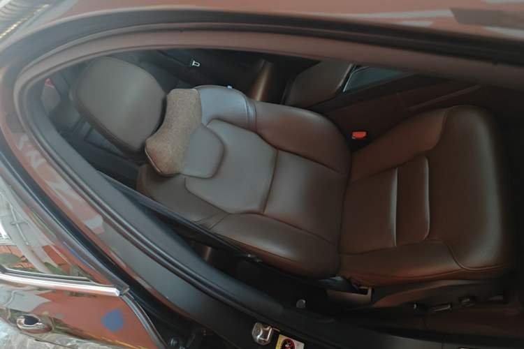 Used Volvo XC60 2021 T5 4x4 Smart Luxury Edition Right Front Seat