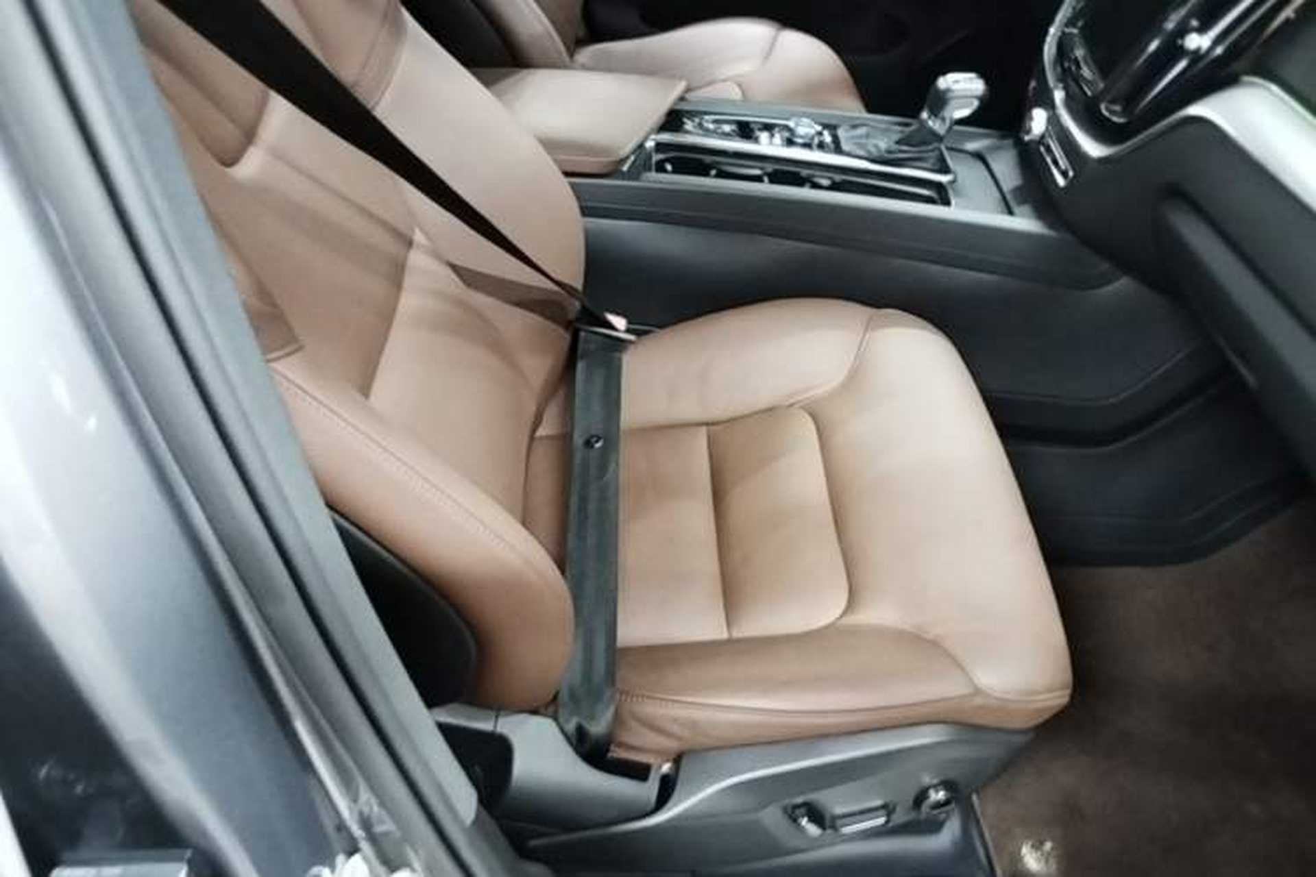 Used Volvo XC60 2021 T5 4x4 Smart Luxury Edition Right Front Seat