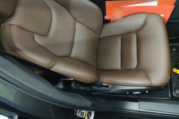 Used Volvo XC60 2021 T5 4x4 Smart Luxury Edition Right Front Seat