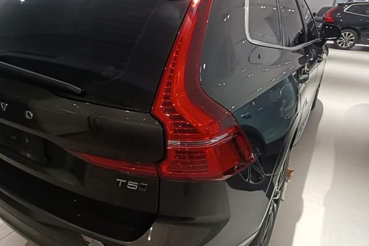 Used Volvo XC60 2021 T5 4x4 Zhiya Luxury Edition Right Rear Taillight