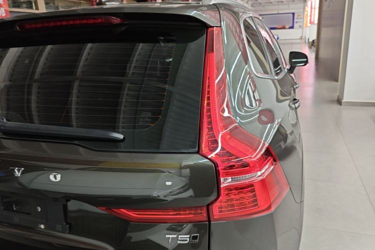 Used Volvo XC60 2021 T5 4x4 Smart Luxury Edition Right Rear Taillight