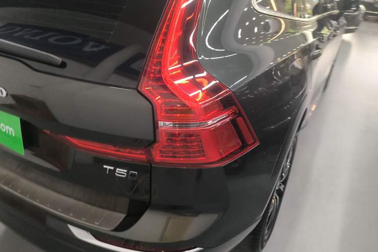 Used Volvo XC60 2021 T5 4x4 Smart Luxury Edition Right Rear Taillight