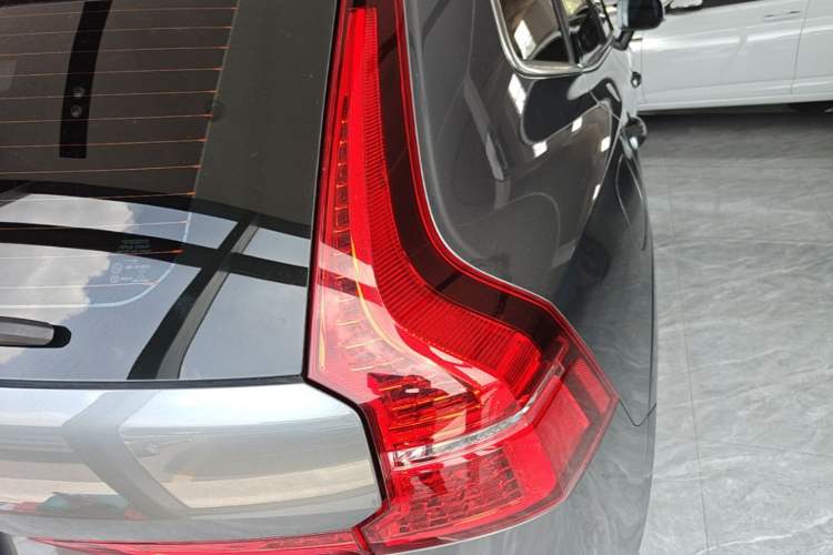 Used Volvo XC60 2021 T5 4x4 Smart Luxury Edition Right Rear Taillight
