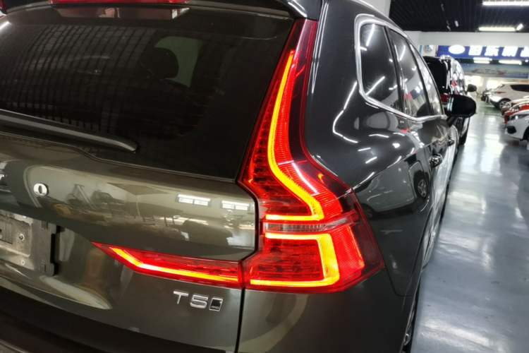 Used Volvo XC60 2021 T5 4x4 Smart Luxury Edition Right Rear Taillight