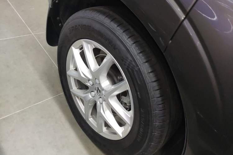 Used Volvo XC60 2021 T5 4x4 Smart Luxury Edition Right Rear Wheel Hub