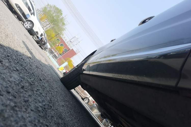 Used Volvo XC60 2021 T5 4x4 Smart Luxury Edition Right Side Sill