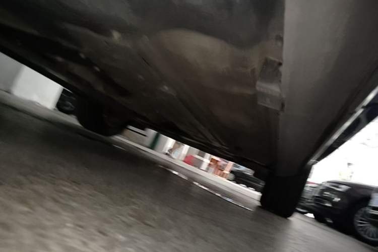 Used Volvo XC60 2021 T5 4x4 Smart Luxury Edition Right Side Sill