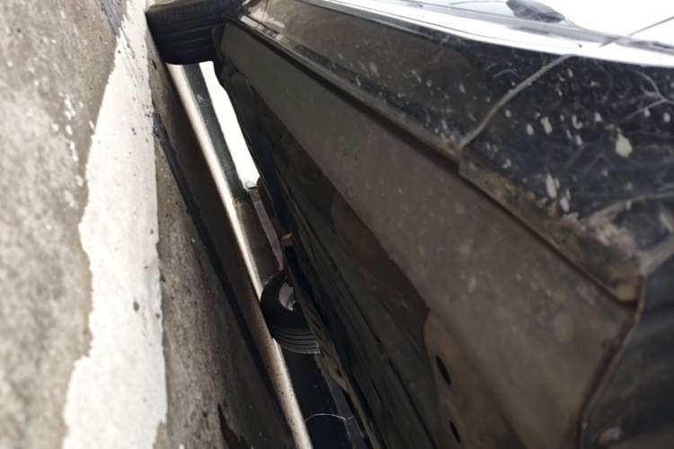 Used Volvo XC60 2021 T5 4x4 Smart Luxury Edition Right Side Sill