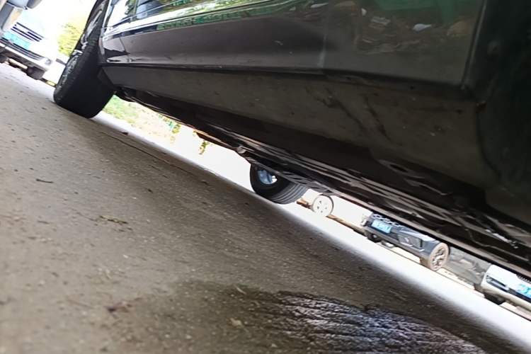 Used Volvo XC60 2021 T5 4x4 Smart Luxury Edition Right Side Sill