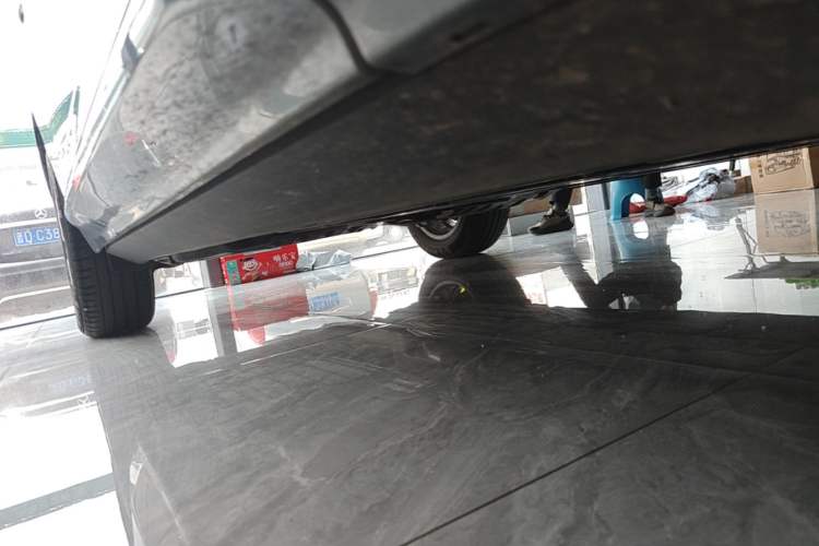 Used Volvo XC60 2021 T5 4x4 Smart Luxury Edition Right Side Sill