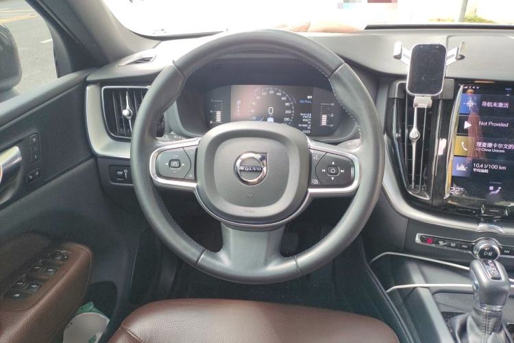 Used Volvo XC60 2021 T5 4x4 Smart Luxury Edition Steering Wheel