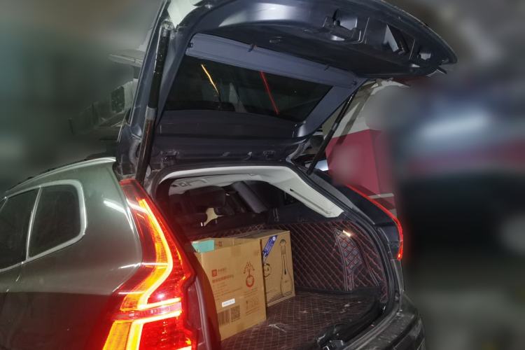 Used Volvo XC60 2021 T5 4x4 Smart Luxury Edition Trunk