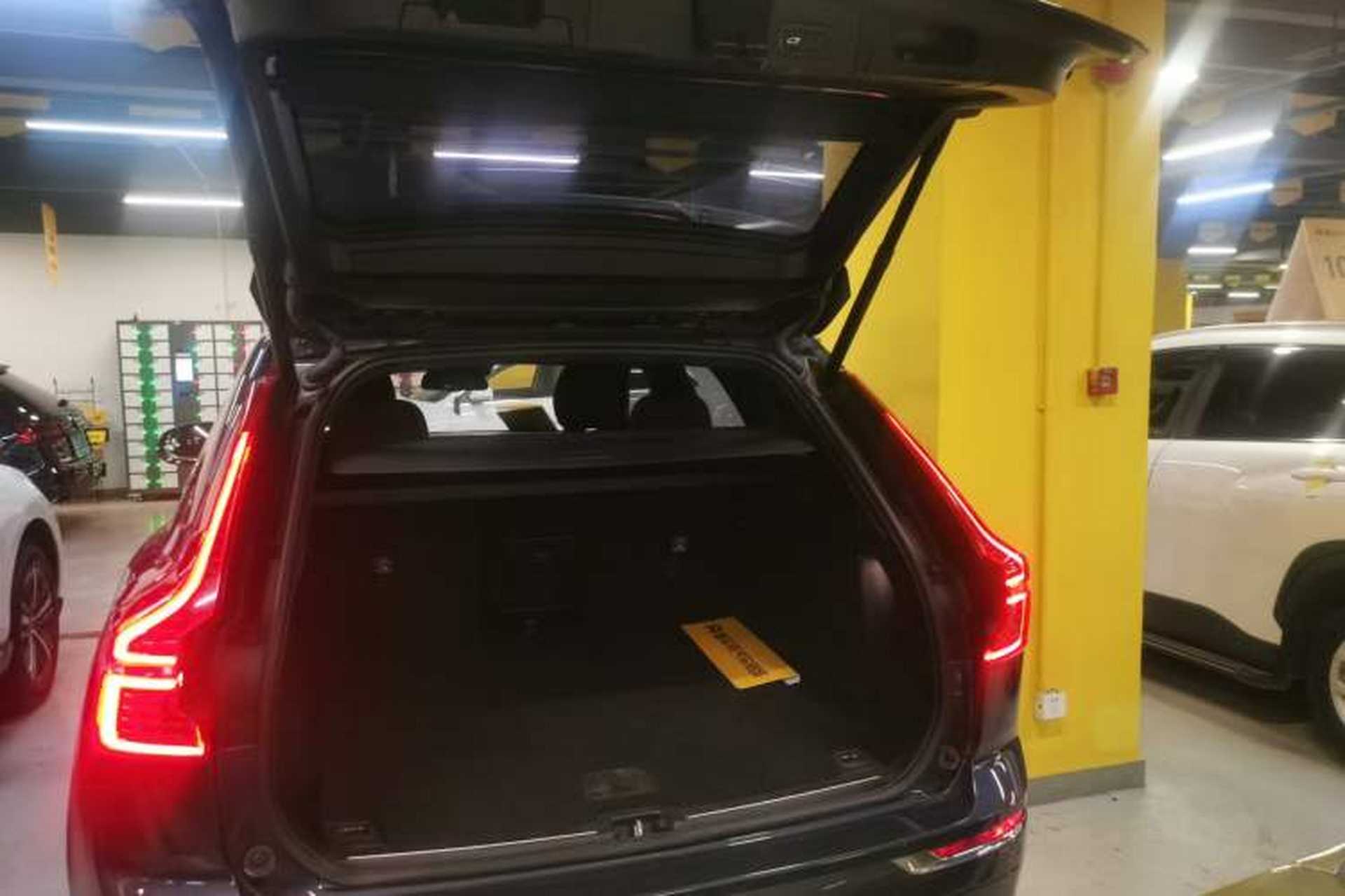 Used Volvo XC60 2021 T5 4x4 Smart Luxury Edition Trunk