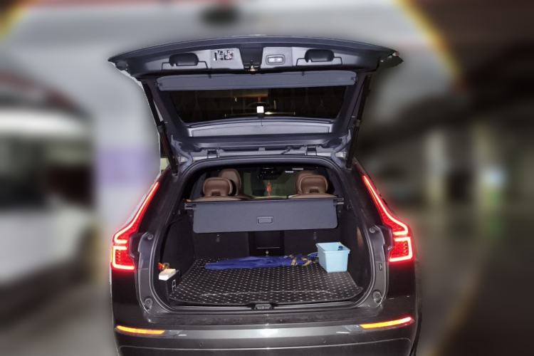 Used Volvo XC60 2021 T5 4x4 Smart Luxury Edition Trunk