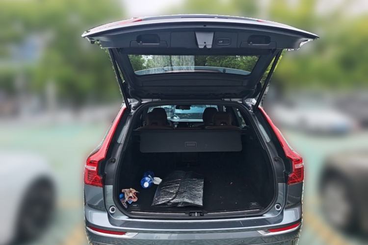 Used Volvo XC60 2021 T5 4x4 Smart Luxury Edition Trunk
