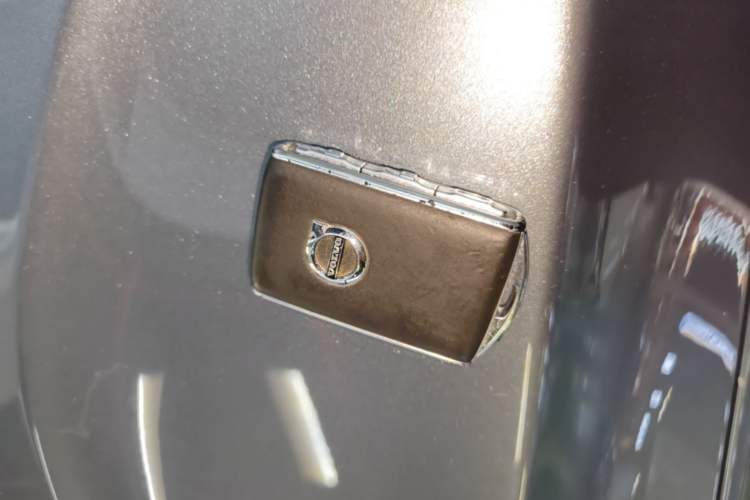 Used Volvo XC60 2021 T5 4x4 Smart Luxury Edition Vehicle Key
