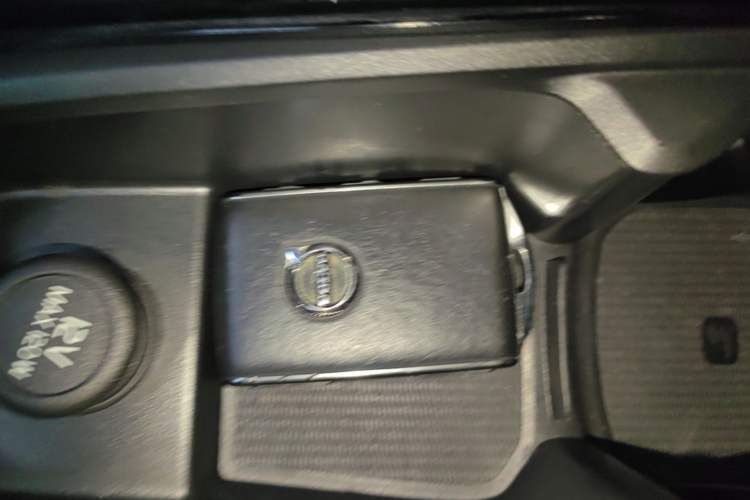 Used Volvo XC60 2021 T5 4x4 Smart Luxury Edition Vehicle Key