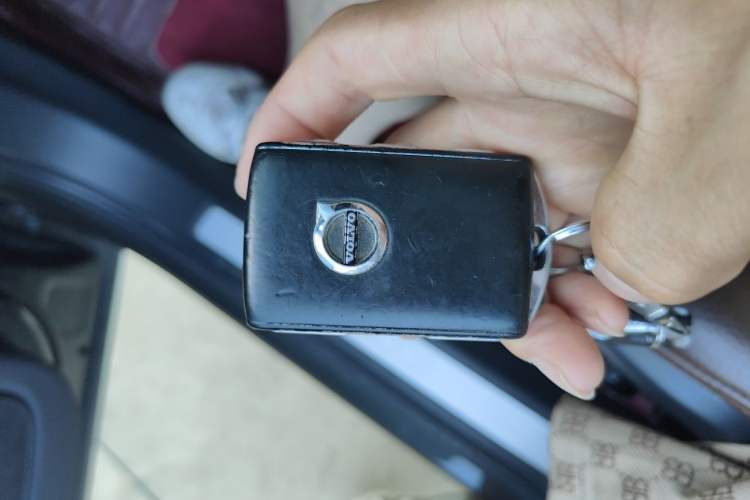 Used Volvo XC60 2021 T5 4x4 Smart Luxury Edition Vehicle Key