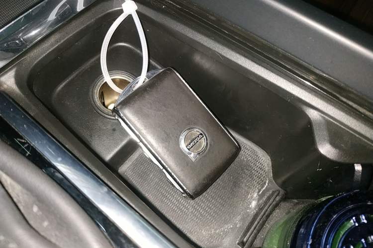 Used Volvo XC60 2021 T5 4x4 Smart Luxury Edition Vehicle Key