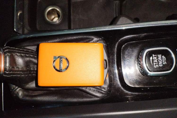 Used Volvo XC60 2021 T5 4x4 Smart Luxury Edition Vehicle Key
