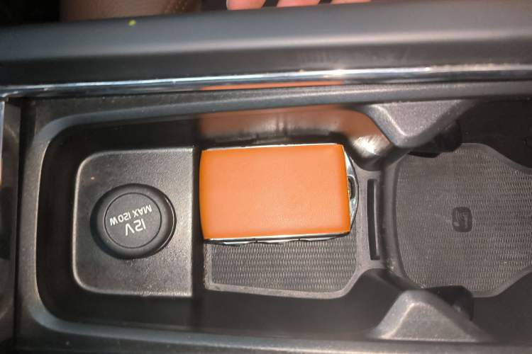 Used Volvo XC60 2021 T5 4x4 Smart Luxury Edition Vehicle Key