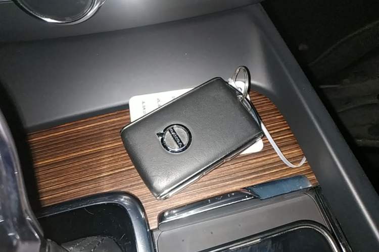 Used Volvo XC60 2021 T5 4x4 Zhiya Luxury Edition Vehicle Key