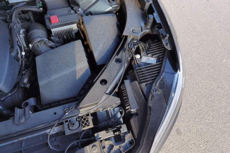 Used Volvo XC60 2021 T5 4x4 Smart Luxury Edition Engine Bay Left