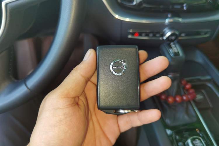 Used Volvo XC60 2021 T5 4x4 Smart Luxury Edition Vehicle Key