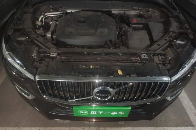 Used Volvo XC60 2021 T5 4x4 Smart Luxury Edition Engine Bay