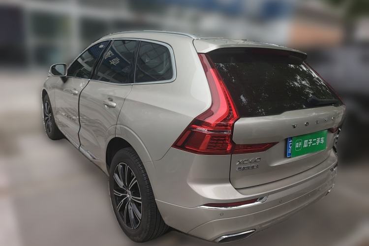 Used Volvo XC60 2021 T5 4x4 Smart Luxury Edition Rear Left 45 Deg