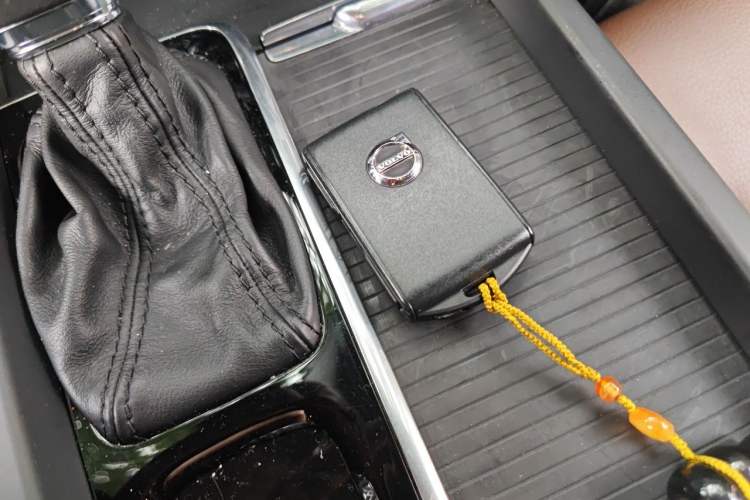 Used Volvo XC60 2021 T5 4x4 Smart Luxury Edition Vehicle Key