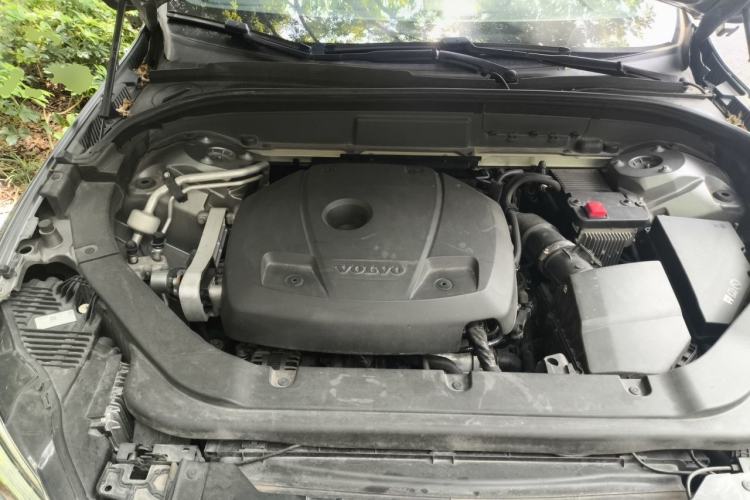 Used Volvo XC60 2021 T5 4x4 Smart & Advanced Sport Edition Engine Bay