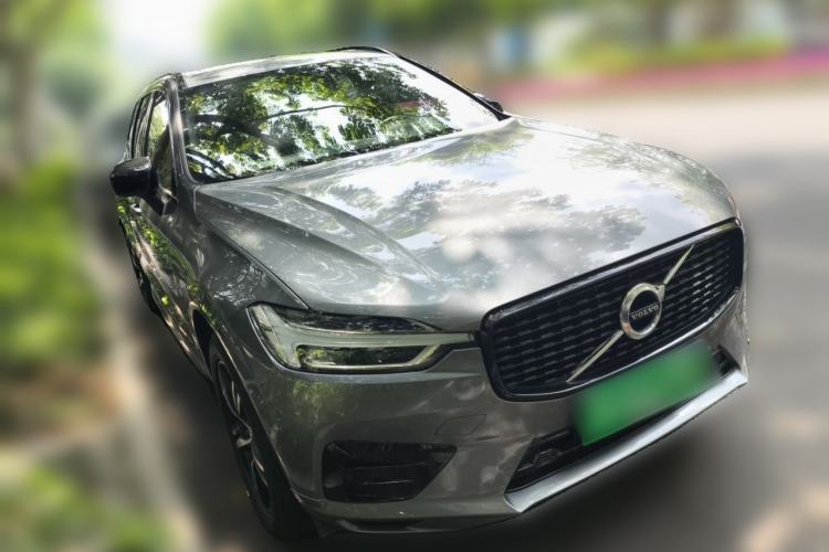 Used Volvo XC60 2021 T5 4x4 Smart & Advanced Sport Edition Front Right 45 Deg