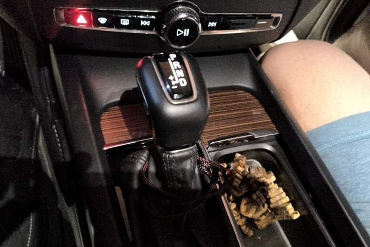 Used Volvo XC60 2021 T5 4x4 Smart Luxury Edition Gear Lever