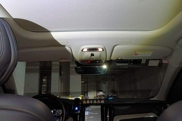 Used Volvo XC60 2021 T5 4x4 Smart Luxury Edition Headliner