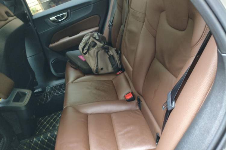 Used Volvo XC60 2021 T5 4x4 Smart Luxury Edition Left Rear Seat