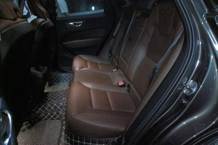 Used Volvo XC60 2021 T5 4x4 Smart Luxury Edition Left Rear Seat
