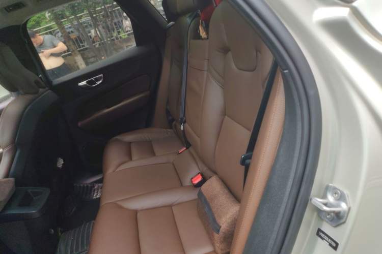 Used Volvo XC60 2021 T5 4x4 Smart Luxury Edition Left Rear Seat