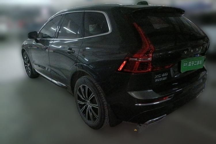 Used Volvo XC60 2021 T5 4x4 Smart Luxury Edition Rear Left 45 Deg