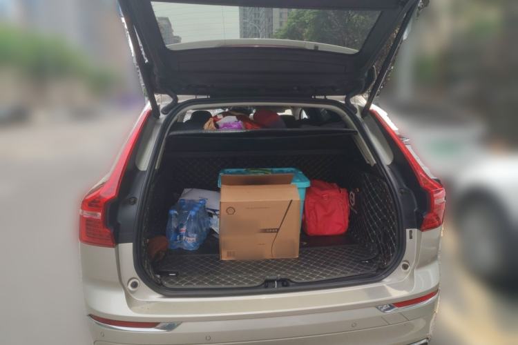 Used Volvo XC60 2021 T5 4x4 Smart Luxury Edition Trunk