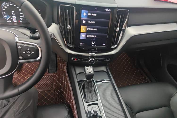 Used Volvo XC60 2021 T5 4x4 Zhiyi Sport Edition Audio And AC Panel