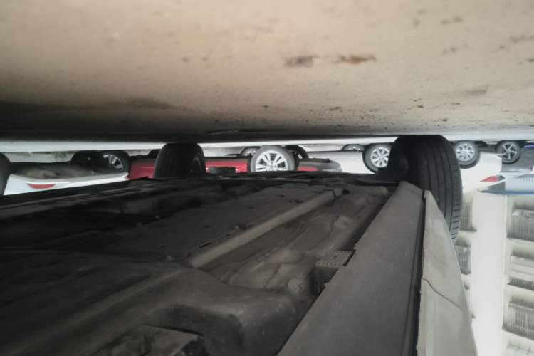 Used Volvo XC60 2021 T5 4x4 Smart Luxury Edition Chassis Rear Left
