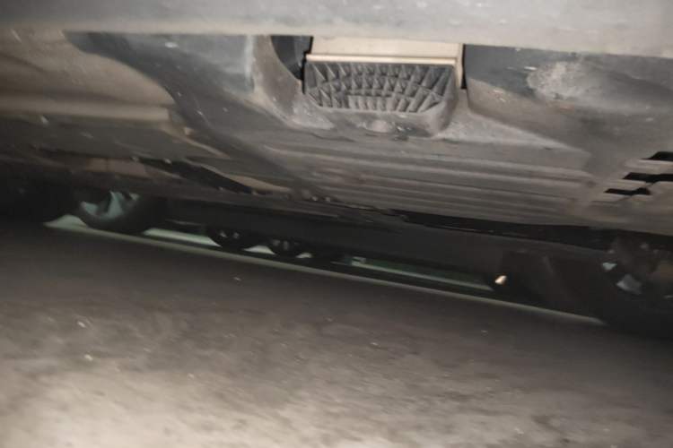 Used Volvo XC60 2021 T5 4x4 Smart Luxury Edition Chassis Rear Left