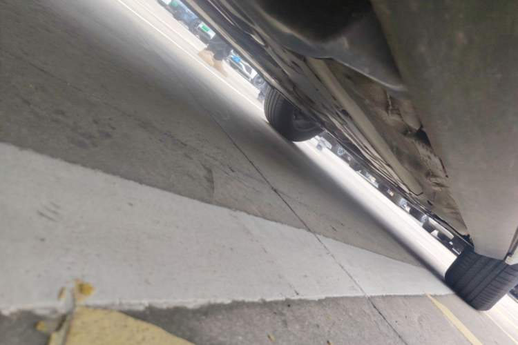 Used Volvo XC60 2021 T5 4x4 Zhiyi Sport Edition Chassis Rear Right