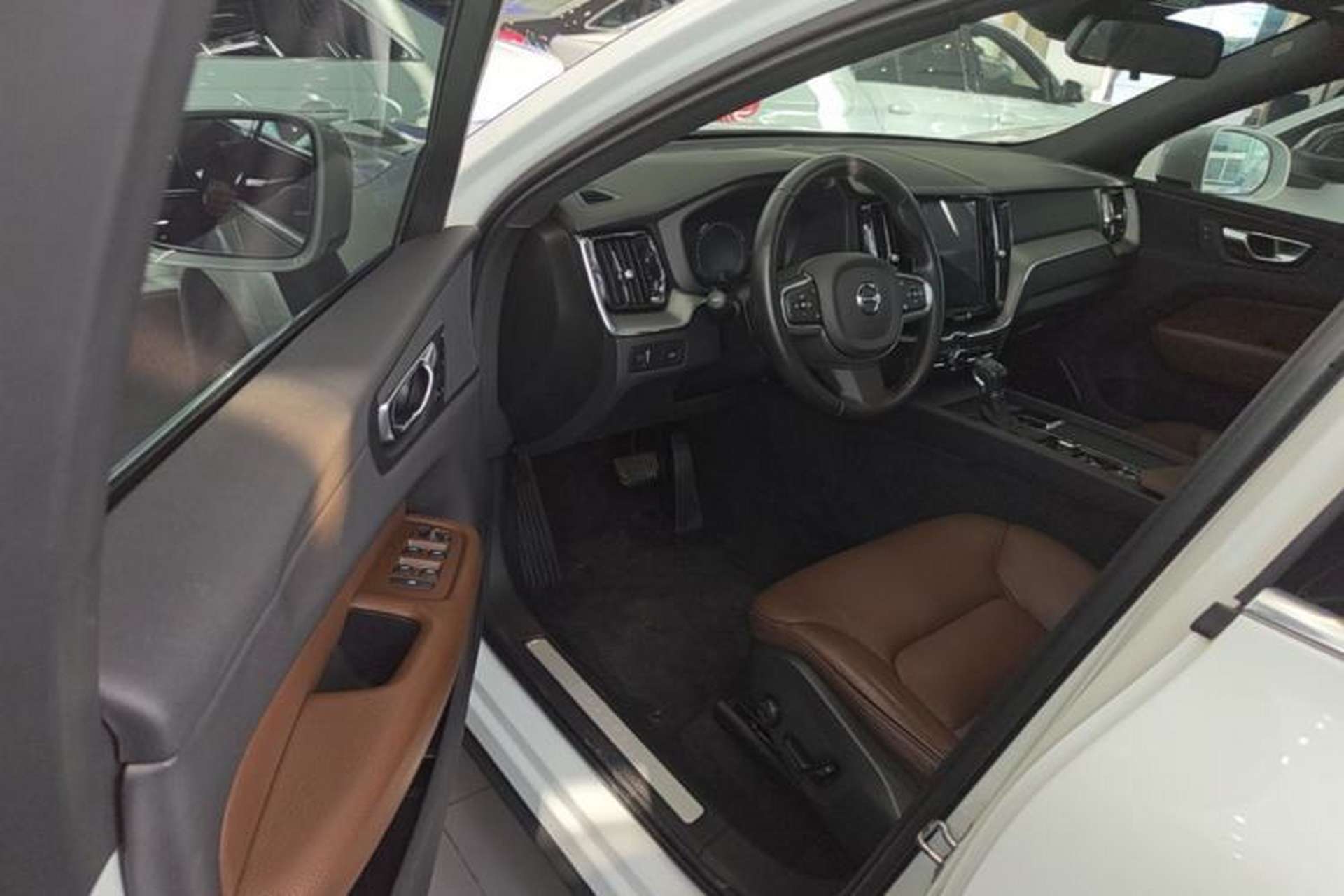 Used Volvo XC60 2021 T5 4x4 Smart Luxury Edition Driver Seat