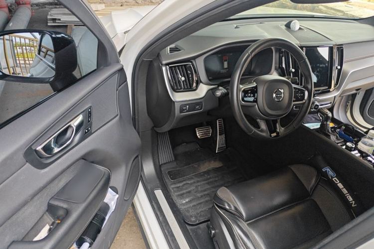 Used Volvo XC60 2021 T5 4x4 Smart & Advanced Sport Edition Driver Seat