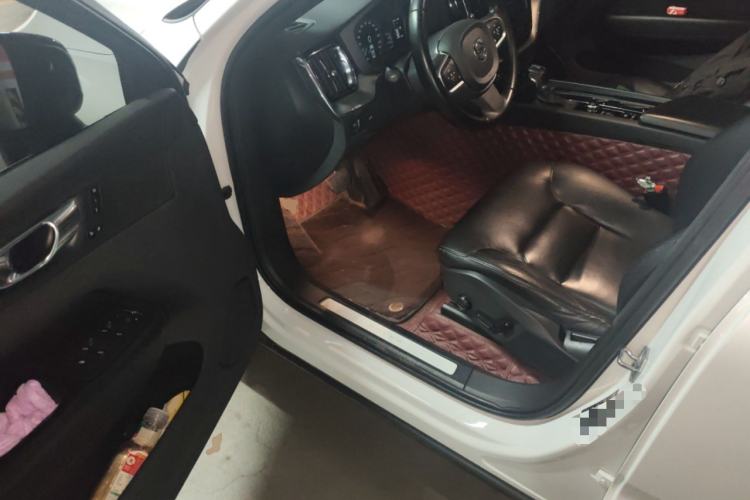 Used Volvo XC60 2021 T5 4x4 Zhiyi Sport Edition Driver Seat