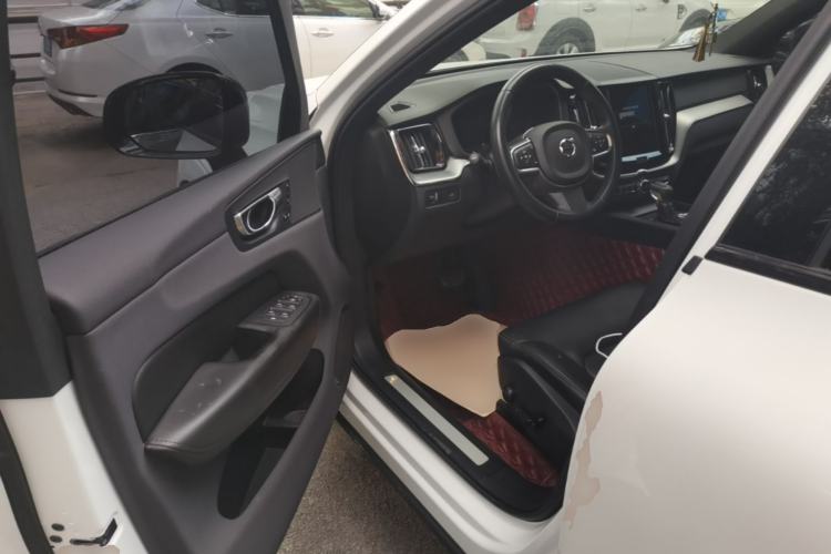 Used Volvo XC60 2021 T5 4x4 Zhiyi Sport Edition Driver Seat