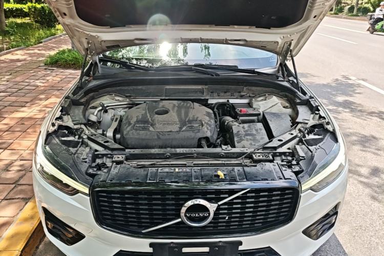Used Volvo XC60 2021 T5 4x4 Smart & Advanced Sport Edition Engine Bay